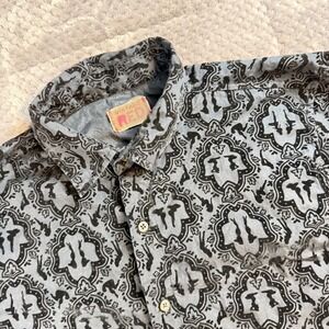 Vintage Red Mens Grey Black Medallion Damask Flocked Long Sleeve Button Down